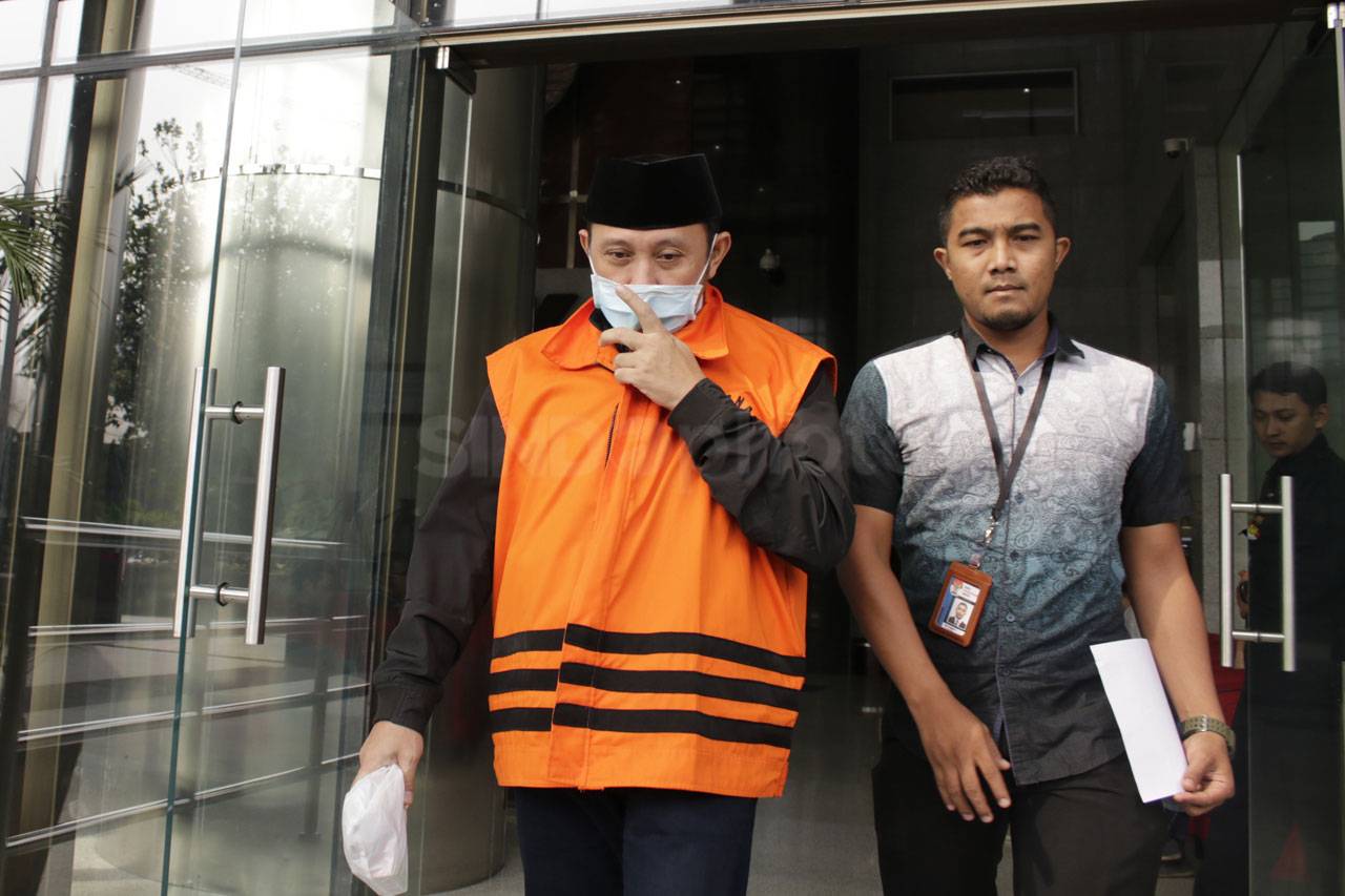 KPK Lanjutkan Pemeriksaan...
