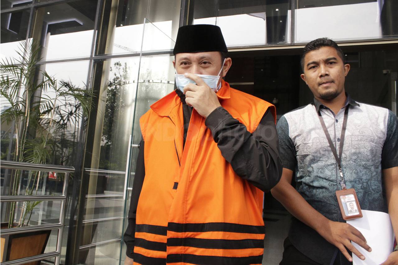 KPK Lanjutkan Pemeriksaan...