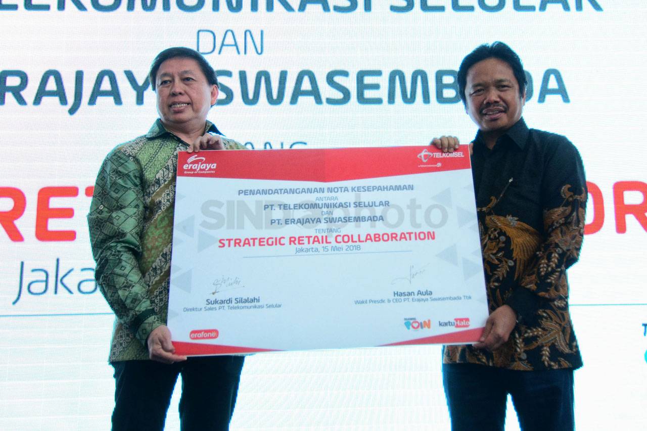 Telkomsel Gandeng Erajaya...