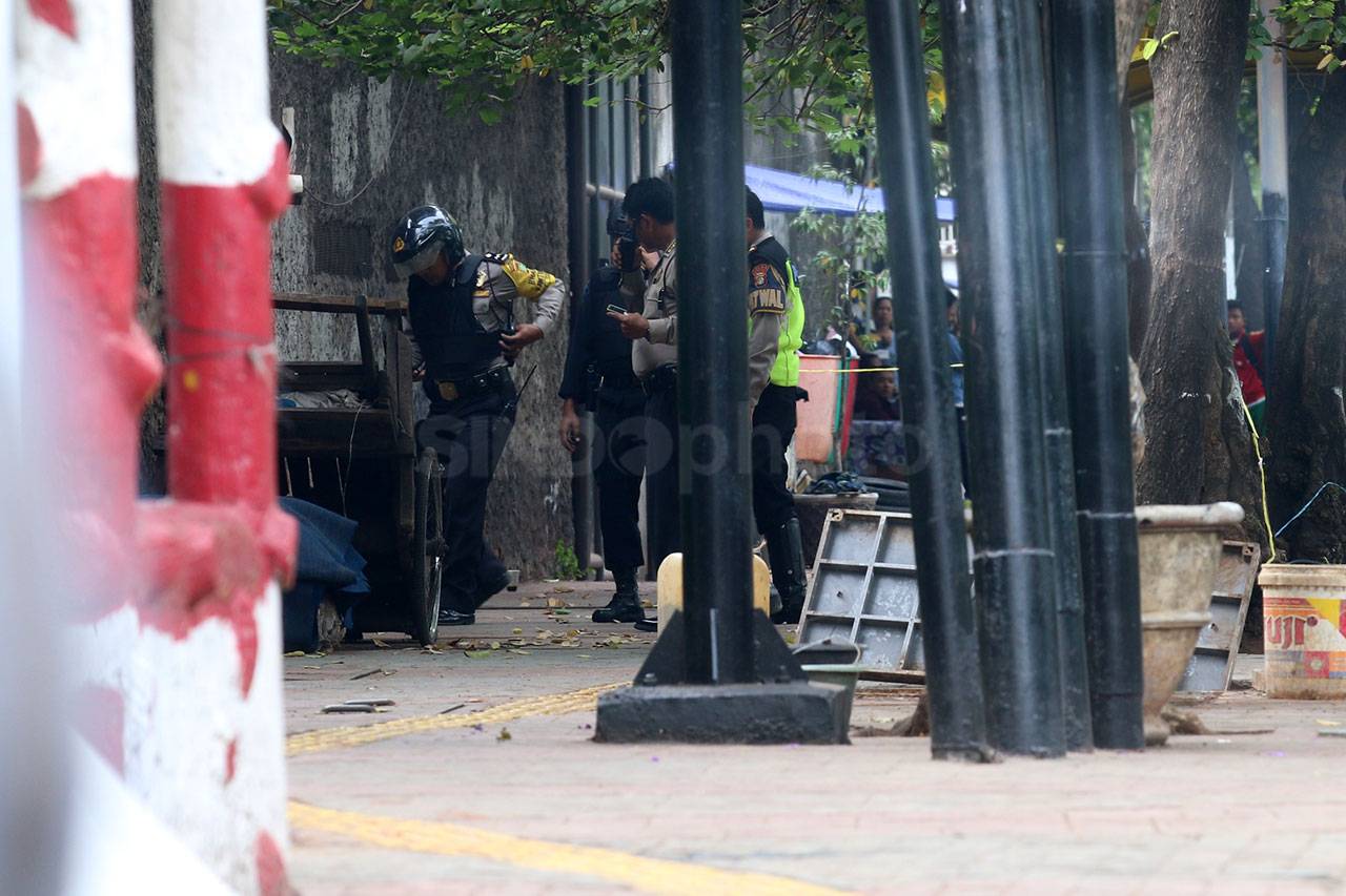 Tim Gegana Amankan Benda...