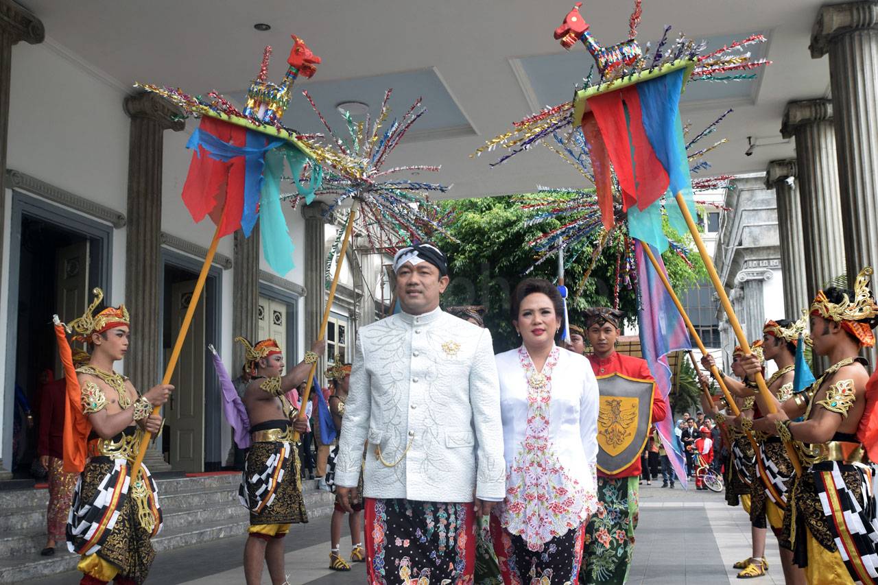 Tari Warak Ngendog Awali...