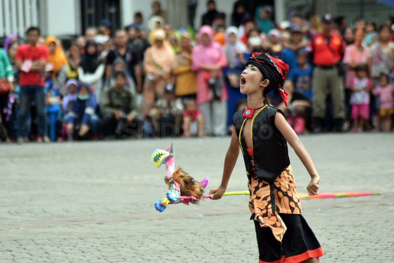Tari Warak Ngendog Awali...
