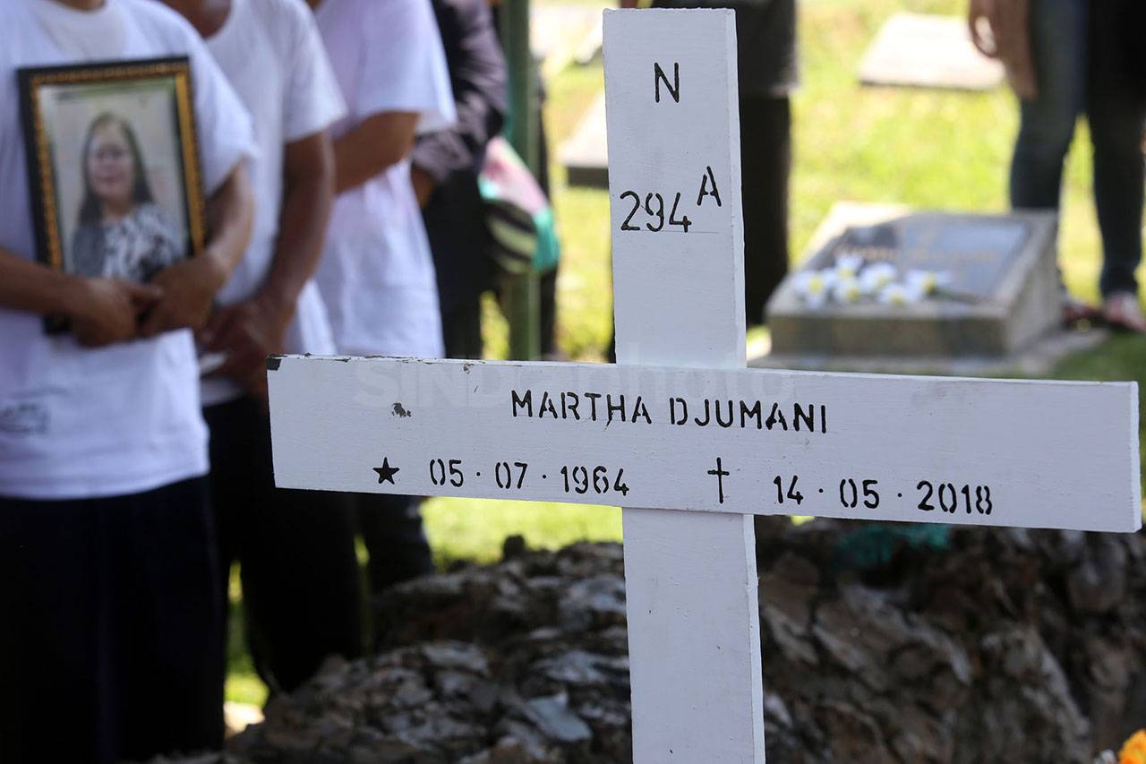 Suasana Haru Iringi...