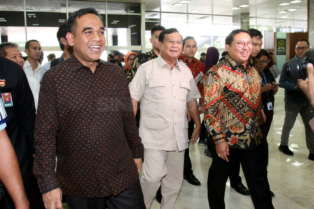 Prabowo Temui Politisi...