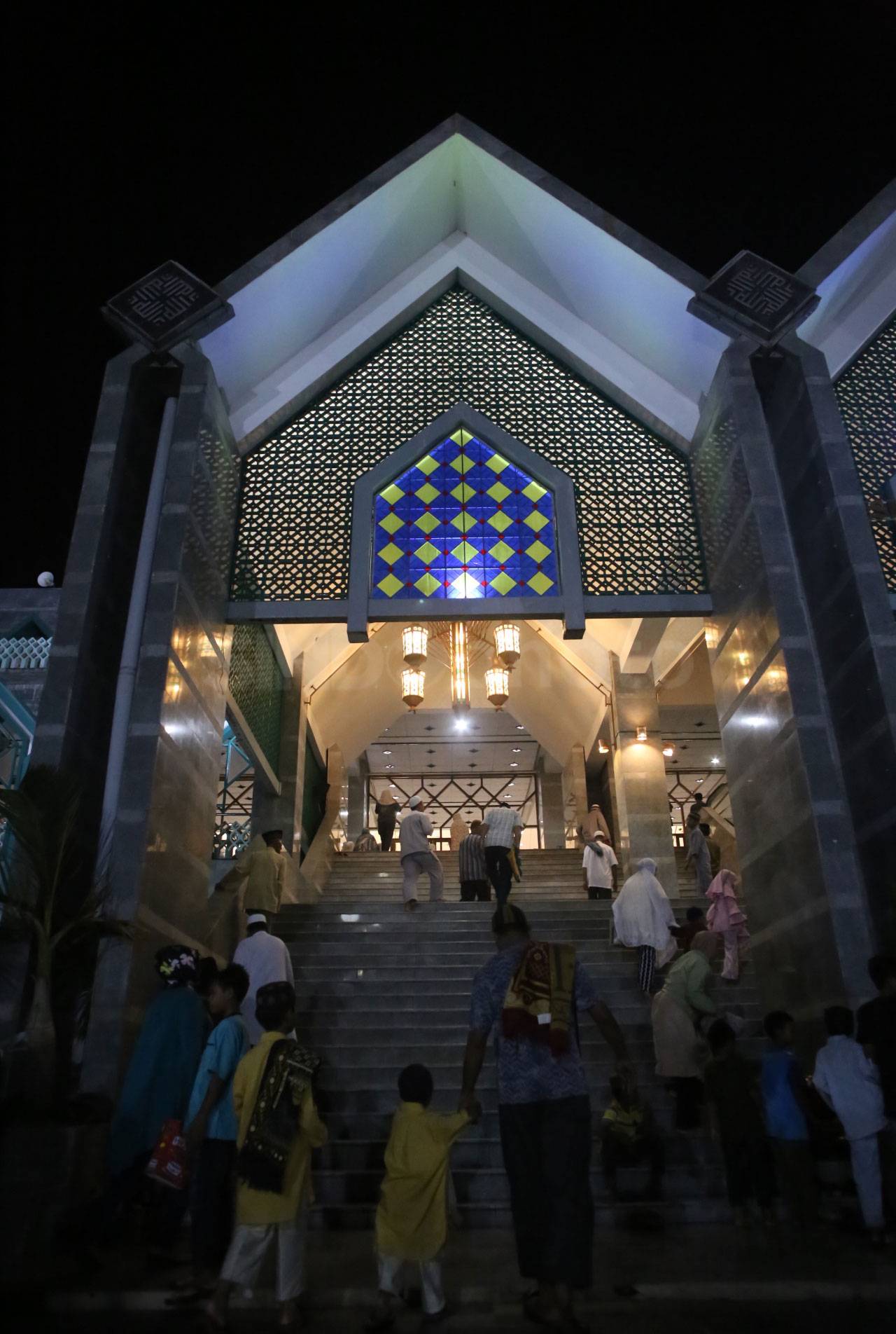 Tarawih Perdana Ramadan...