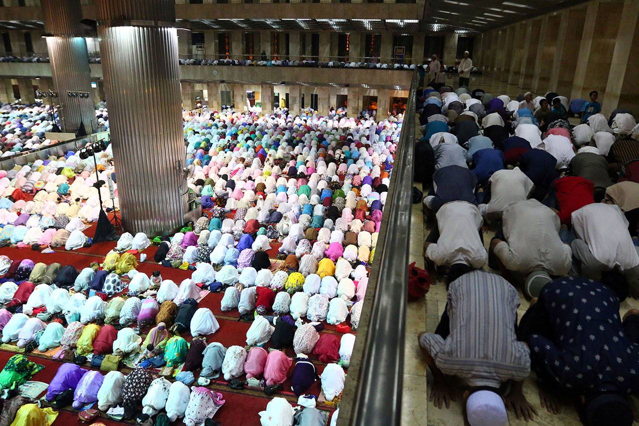 Presiden Jokowi Tarawih...