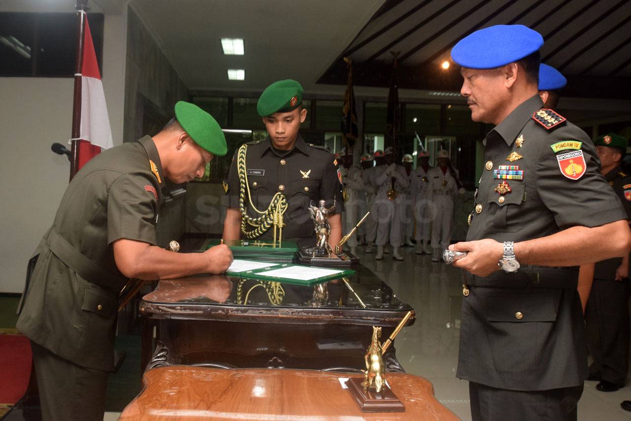 Pangdam Pimpin Sertijab...