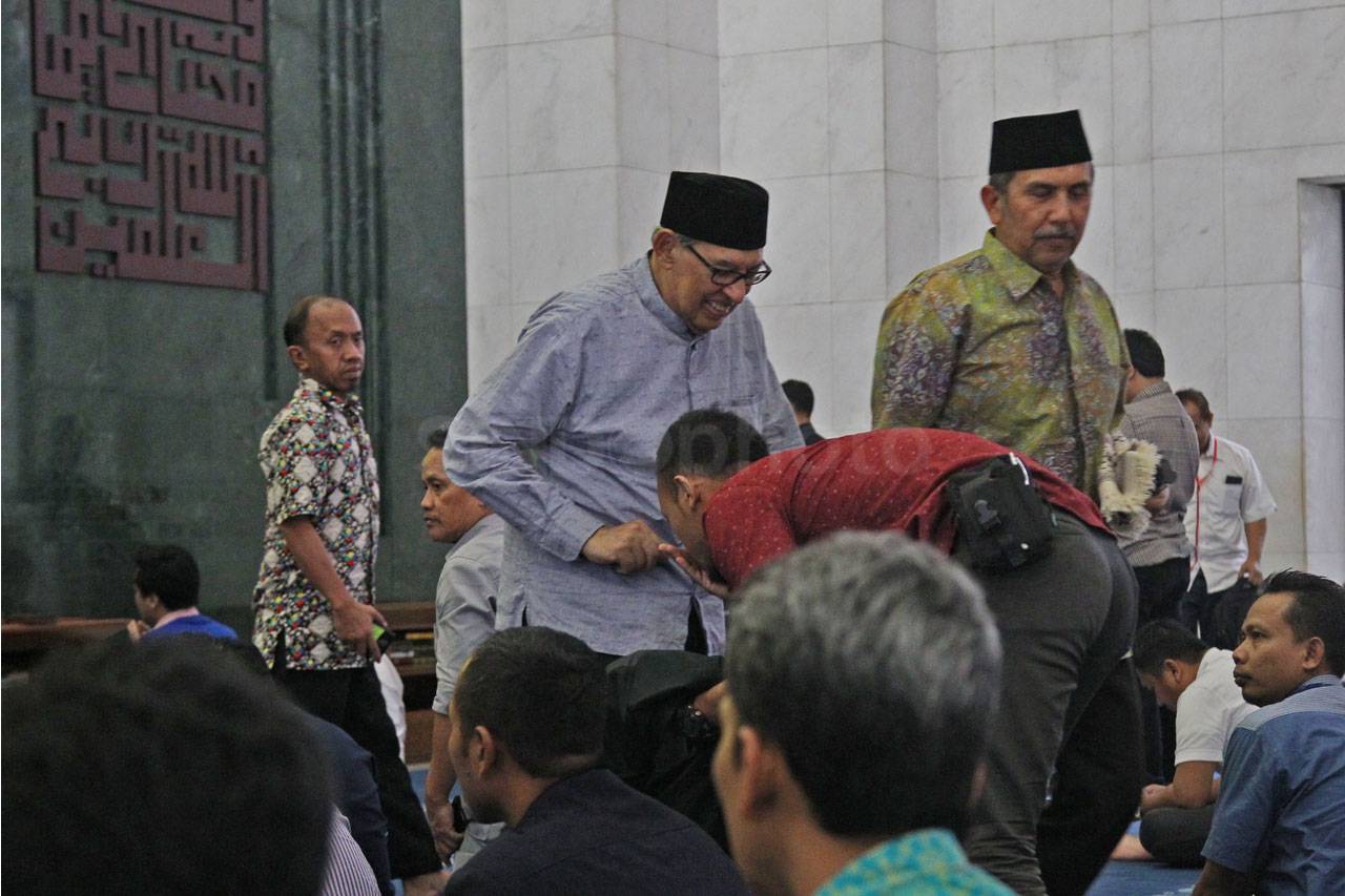 Direktur PSQ Quraish...