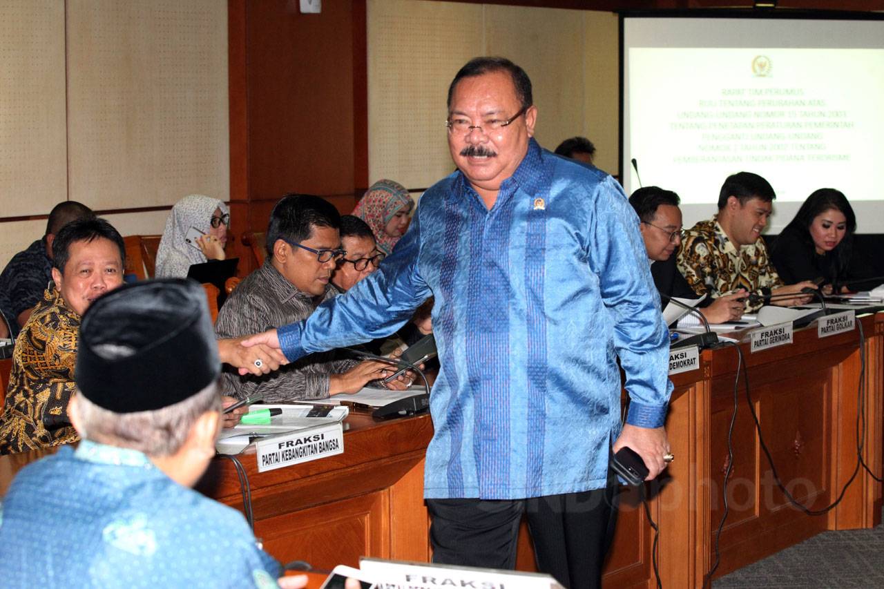 Pansus dan Panja Gelar...