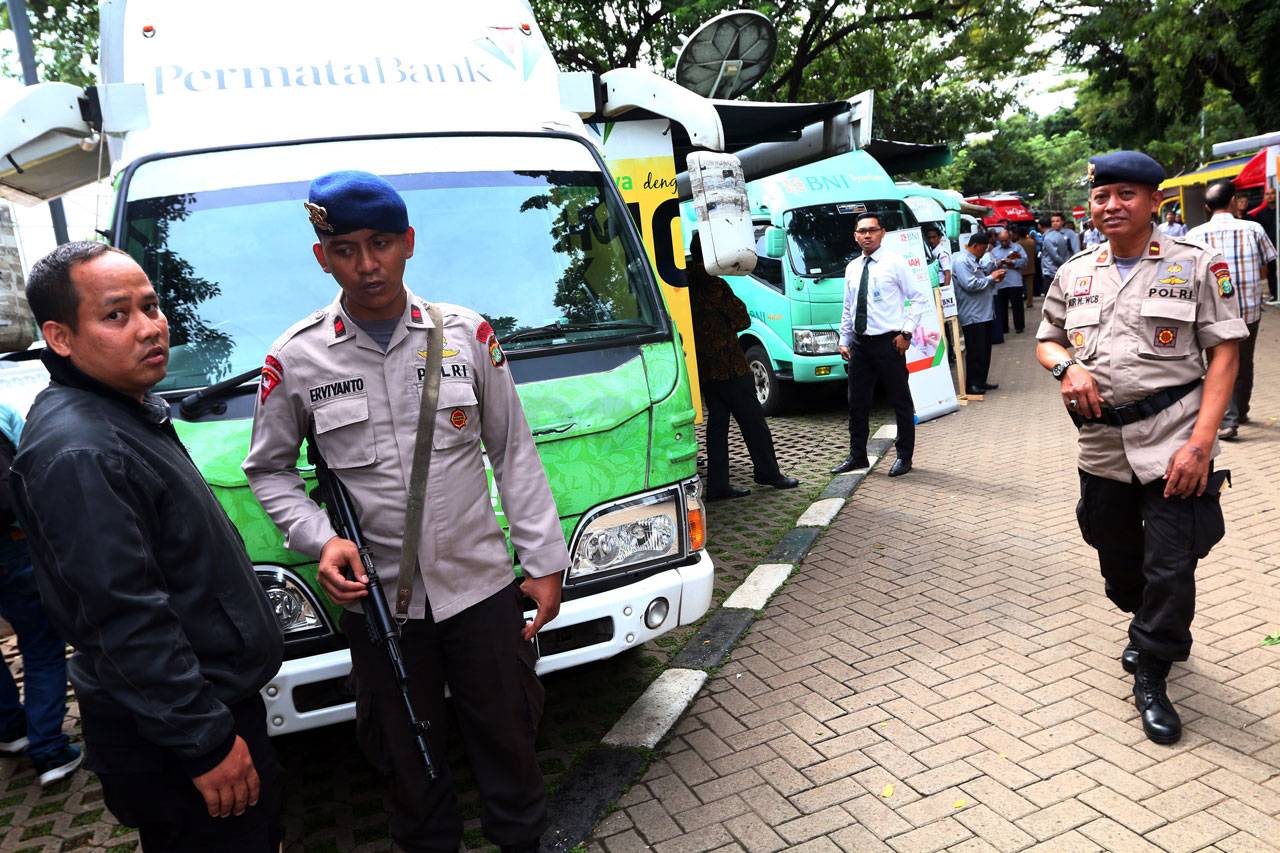 Wagub Sandi Tinjau Penukaran...