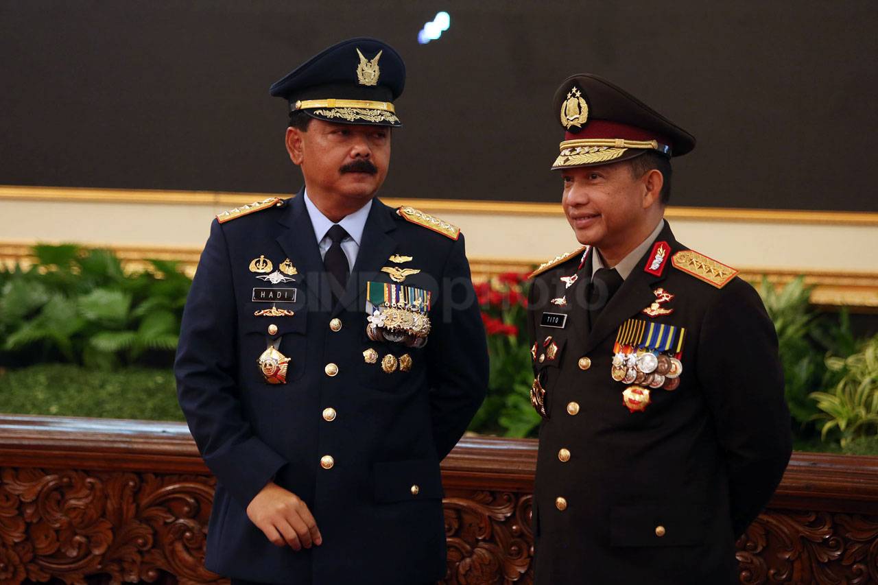 Presiden Jokowi Lantik...