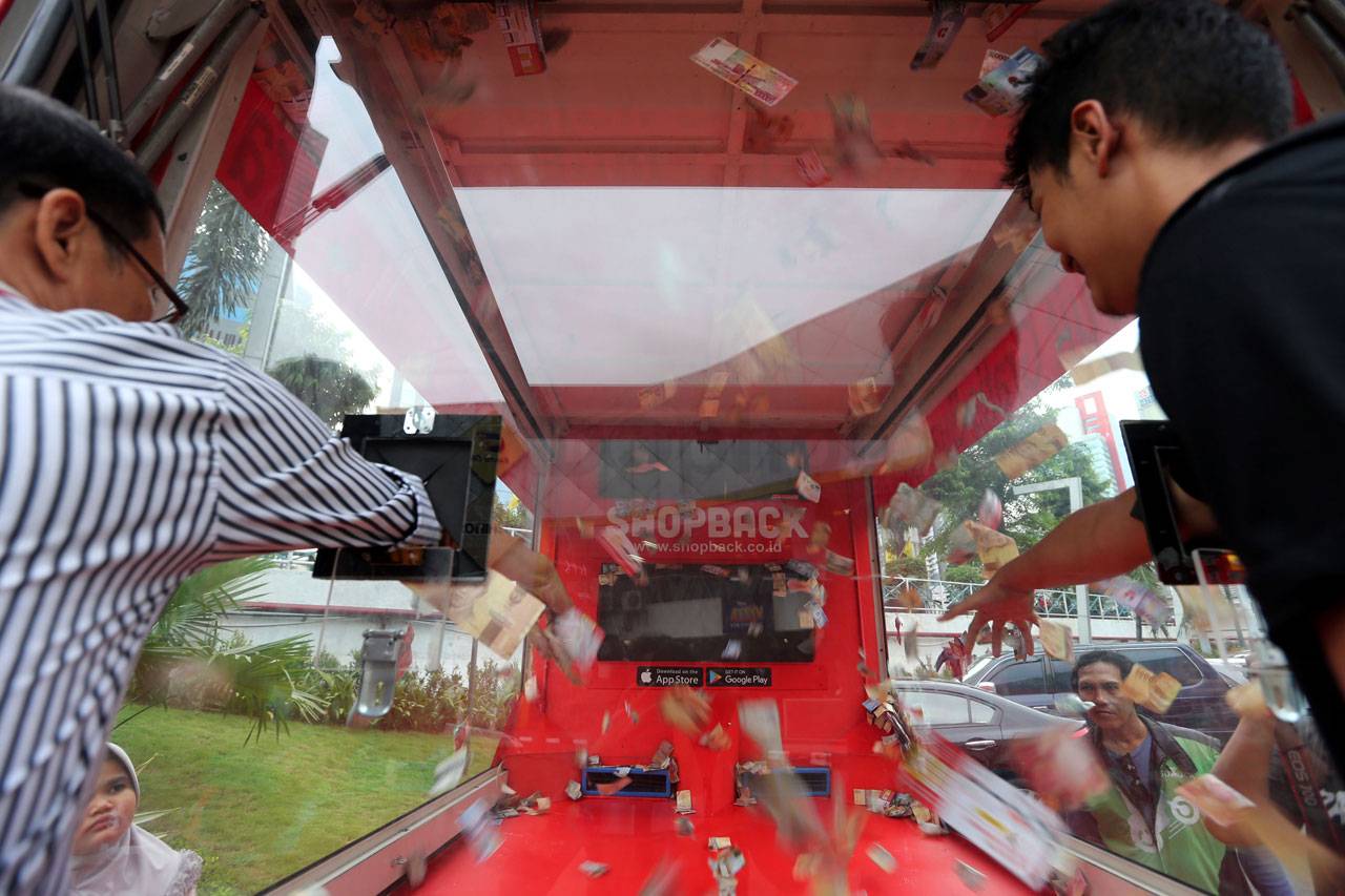 Uang Lebaran Gratis...