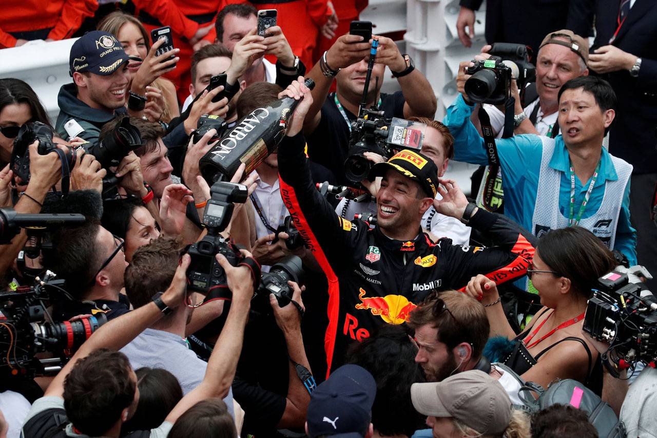 Daniel Ricciardo Juara...