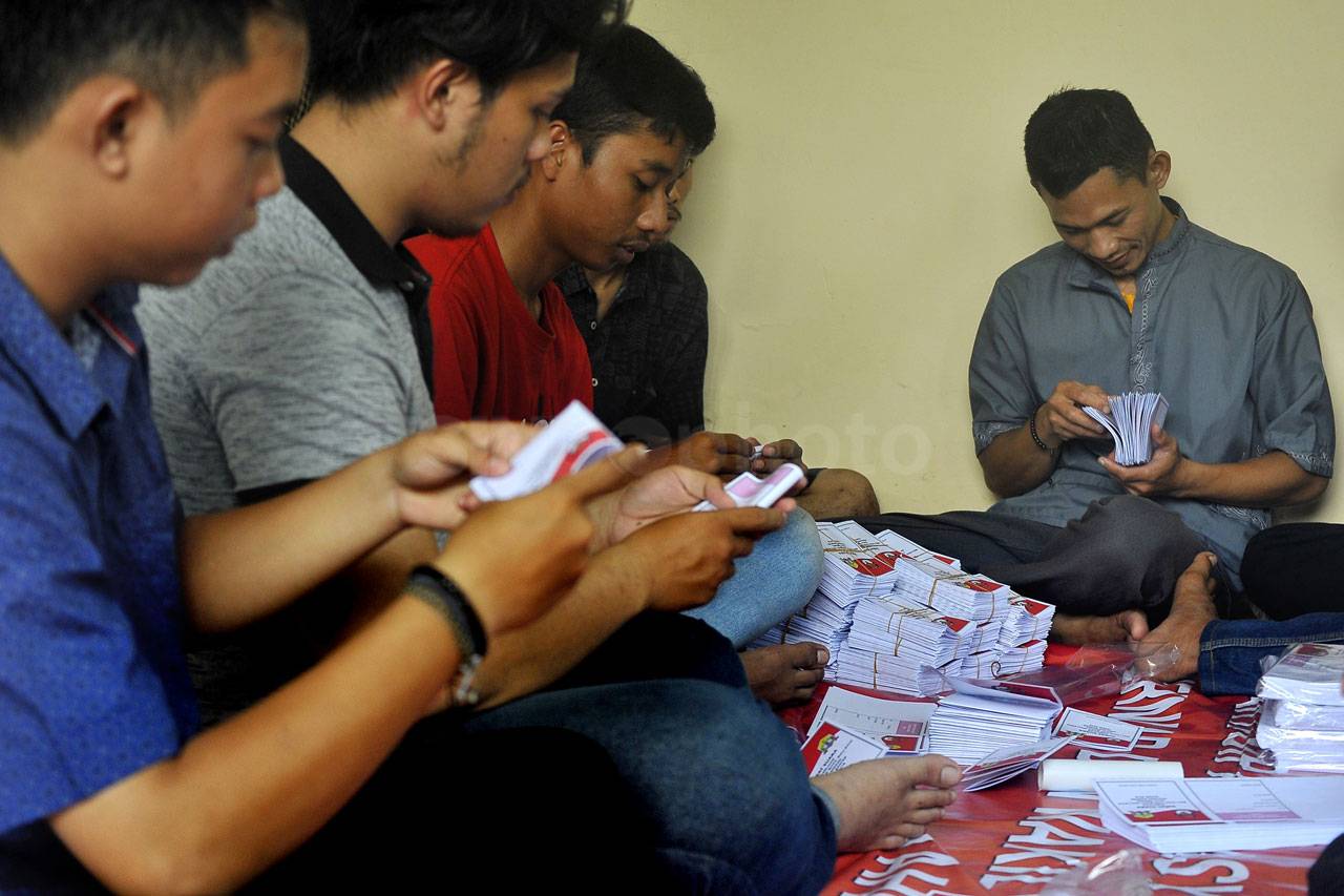 Pelipatan Kartu Suara...