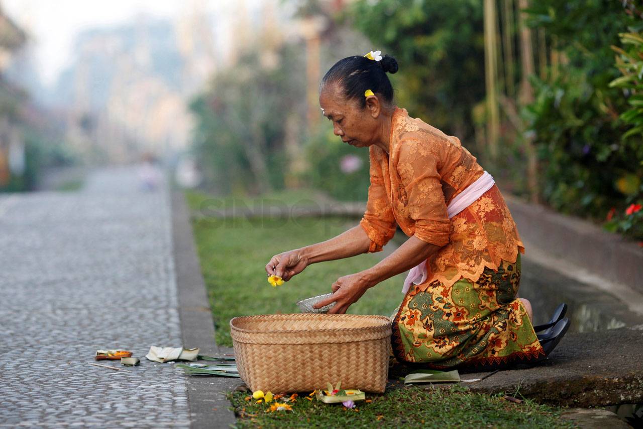 Ritual Tolak Bala Ngerebeg...