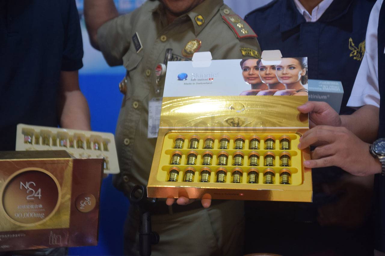 BPOM Bongkar Gudang...