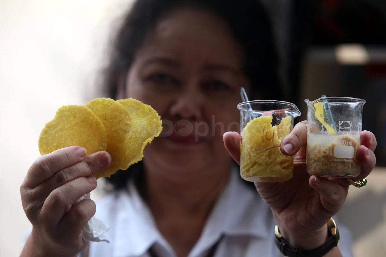 BPOM Uji Kesehatan Makanan...