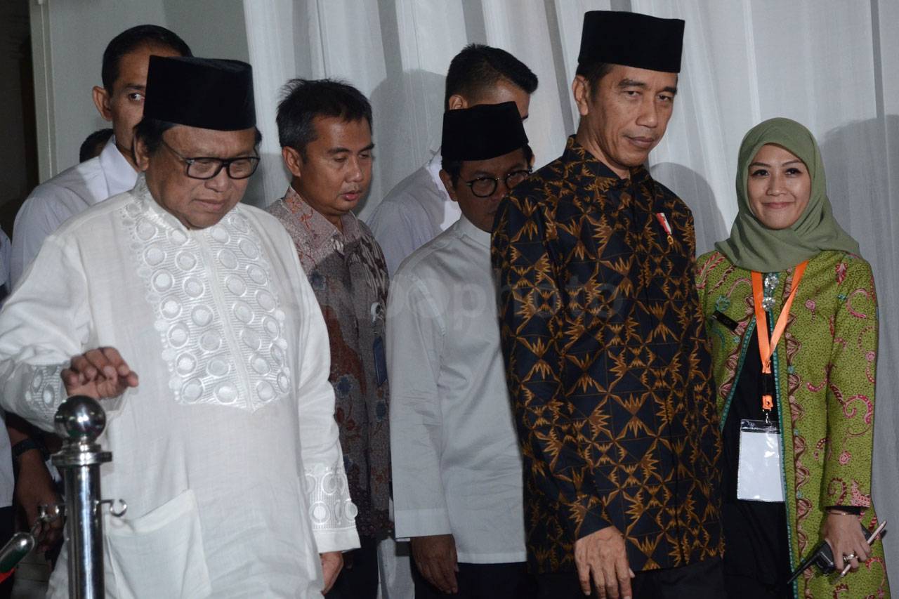 Presiden Jokowi Buka...
