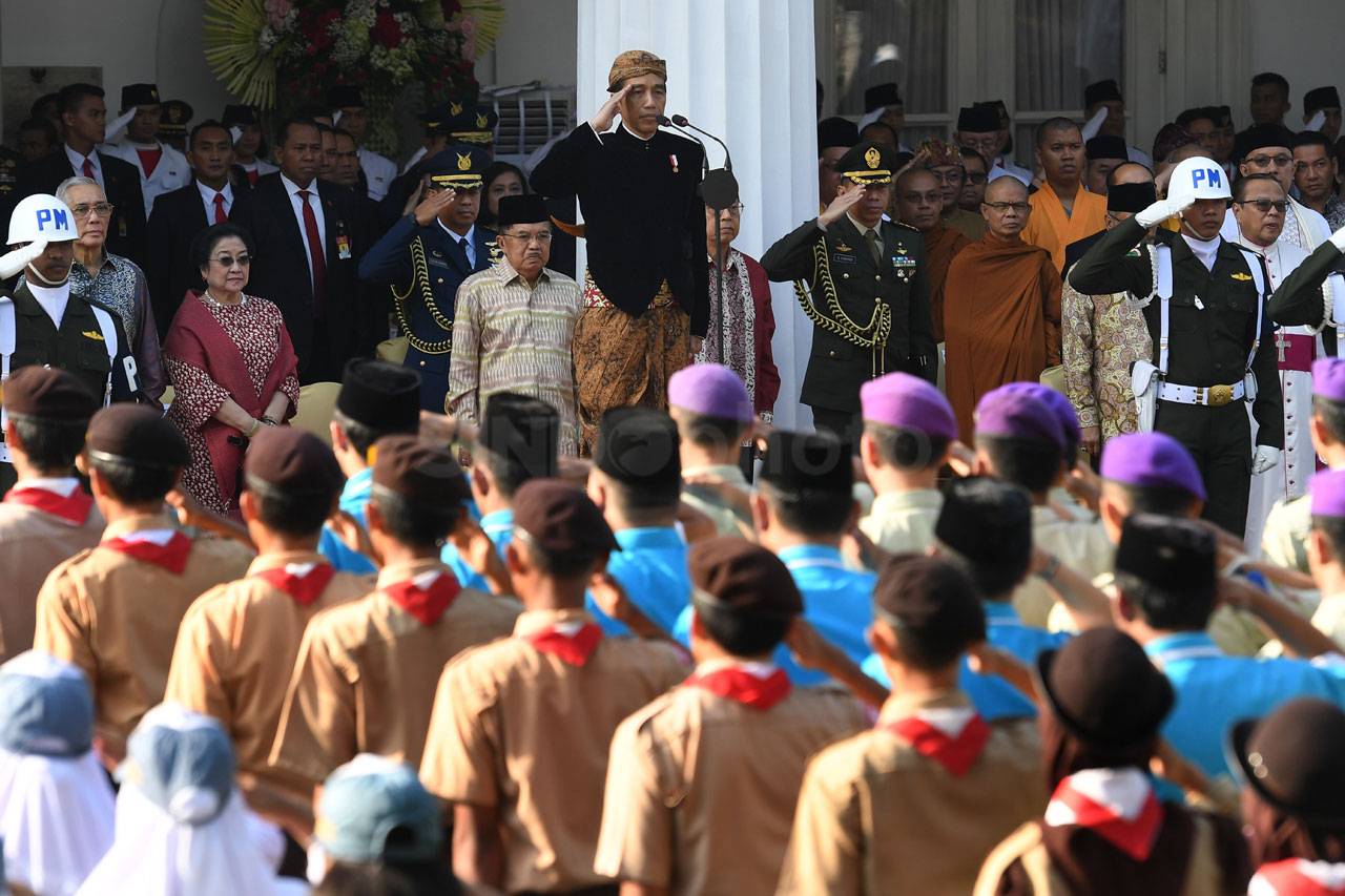 Presiden Jokowi Pimpin...
