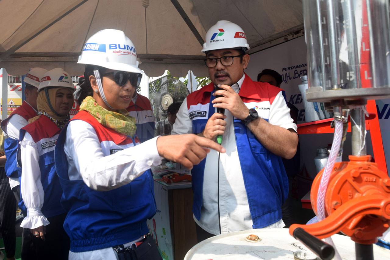 Menteri BUMN Tinjau...