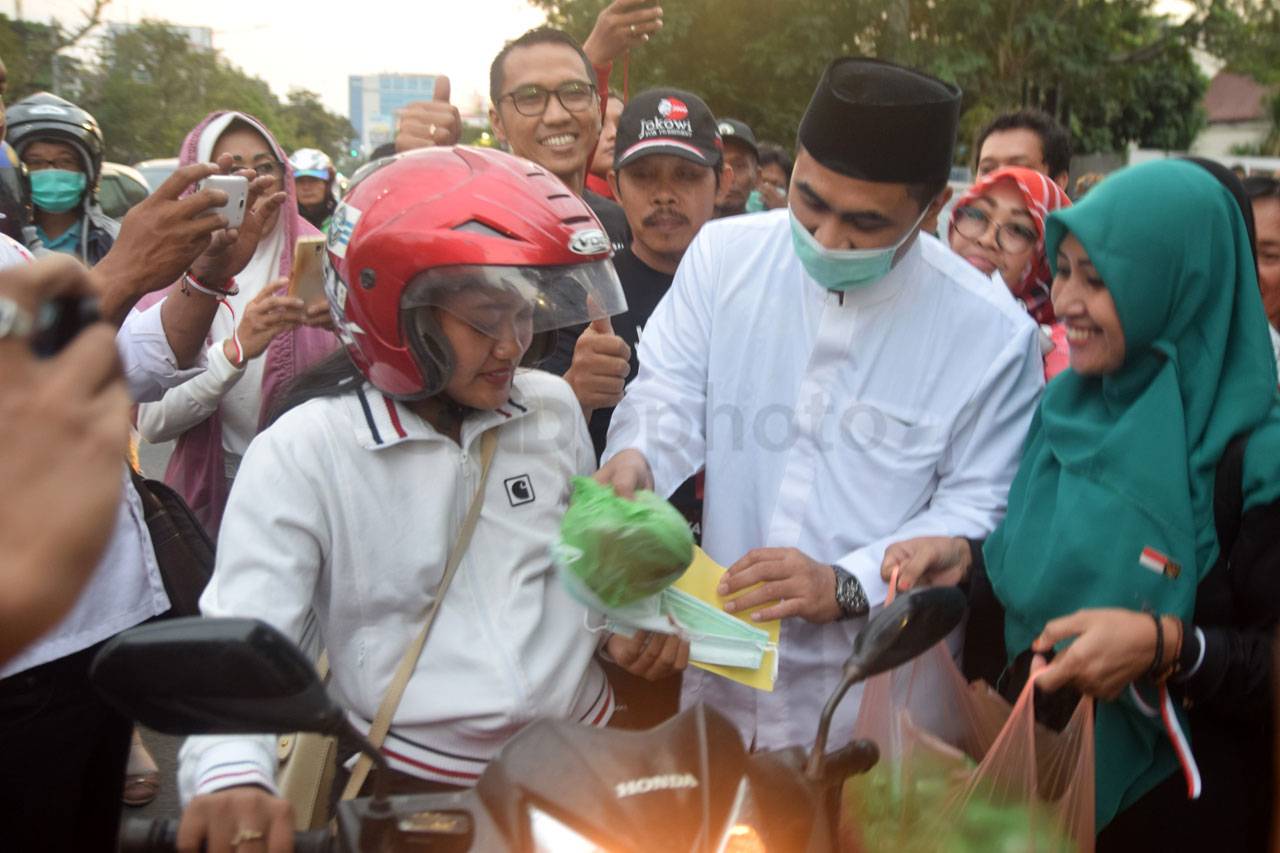 Gus Yasin dan Relawan...