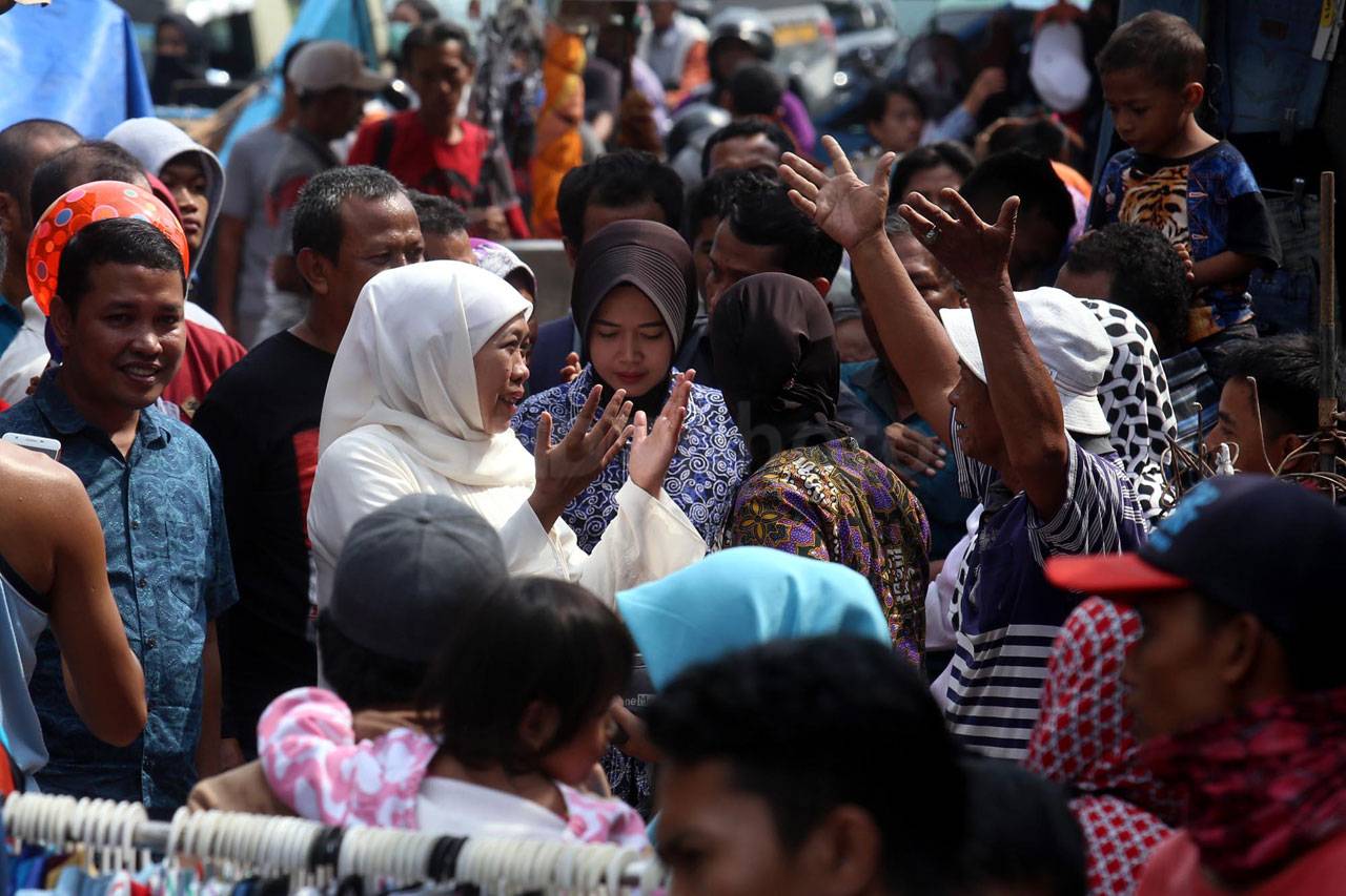 Cagub Khofifah Kunjungi...