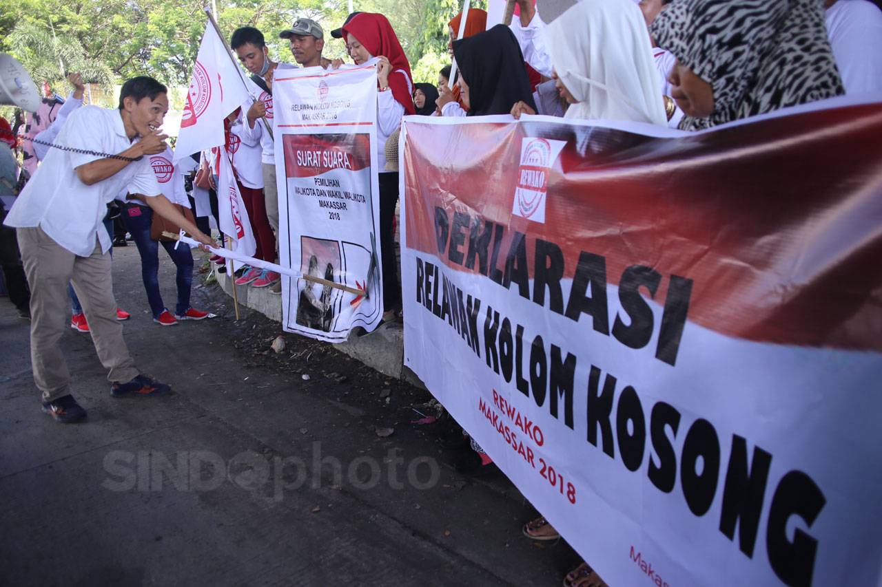 Puluhan Warga Sosialisasikan...