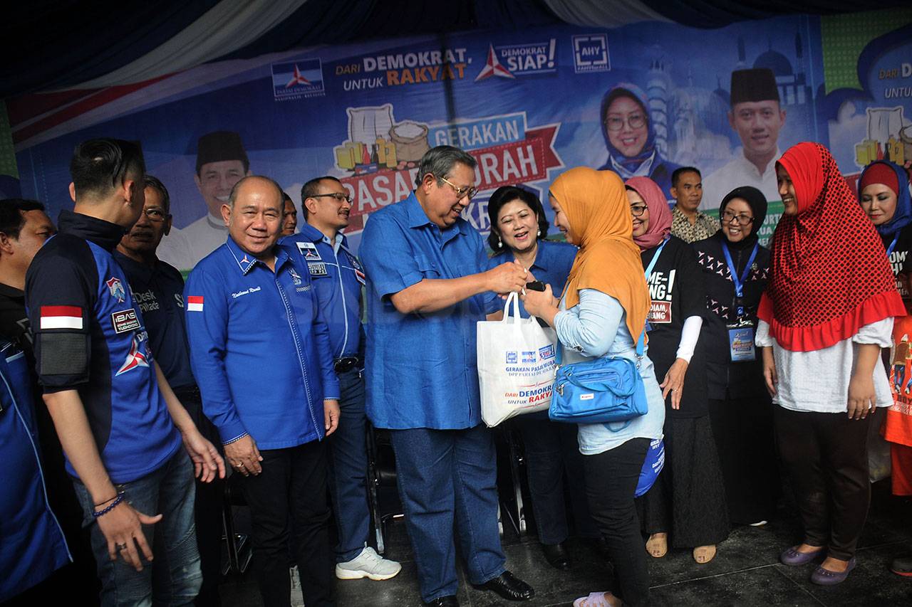 SBY Buka Pasar Murah...