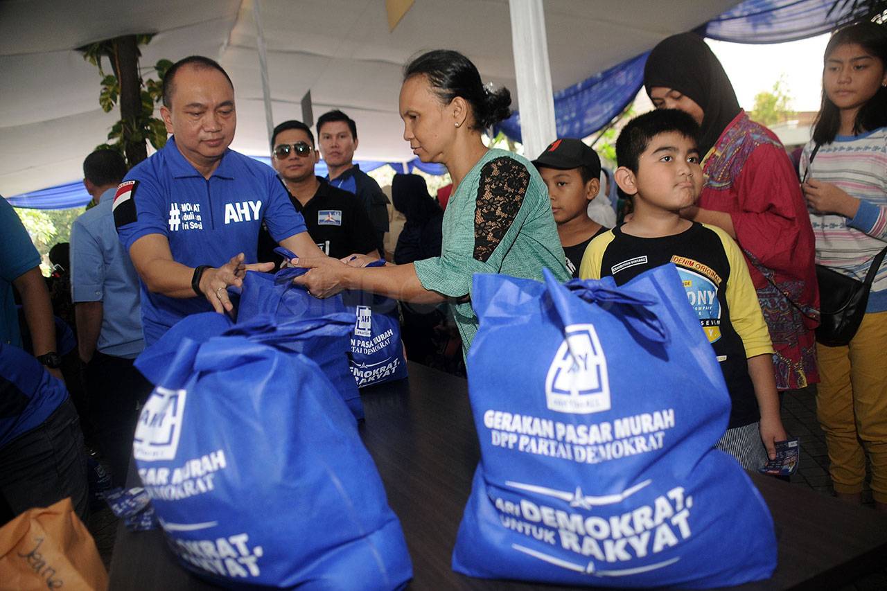 SBY Buka Pasar Murah...