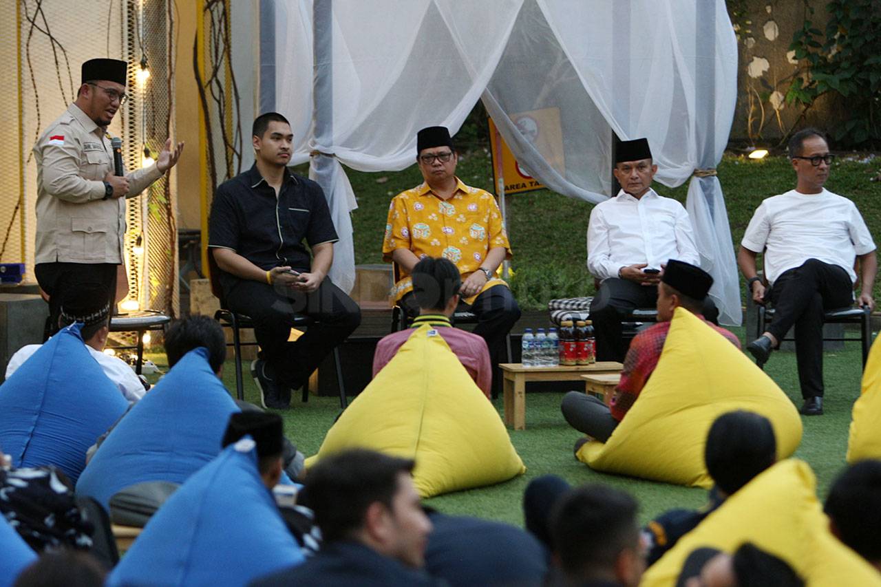 Partai Golkar Gelar...