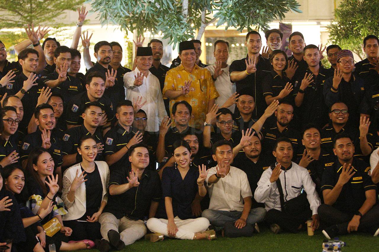 Partai Golkar Gelar...