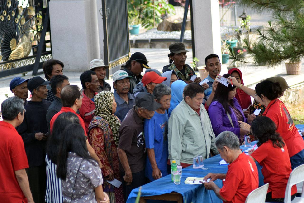 Vihara Buddhagaya Bagikan...