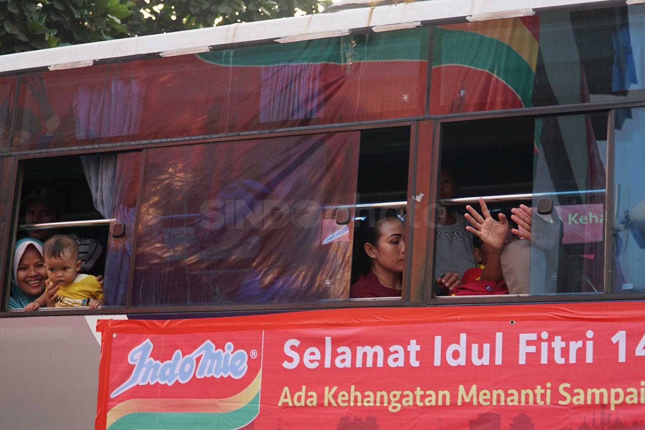 Ribuan Pengusaha Warmindo...