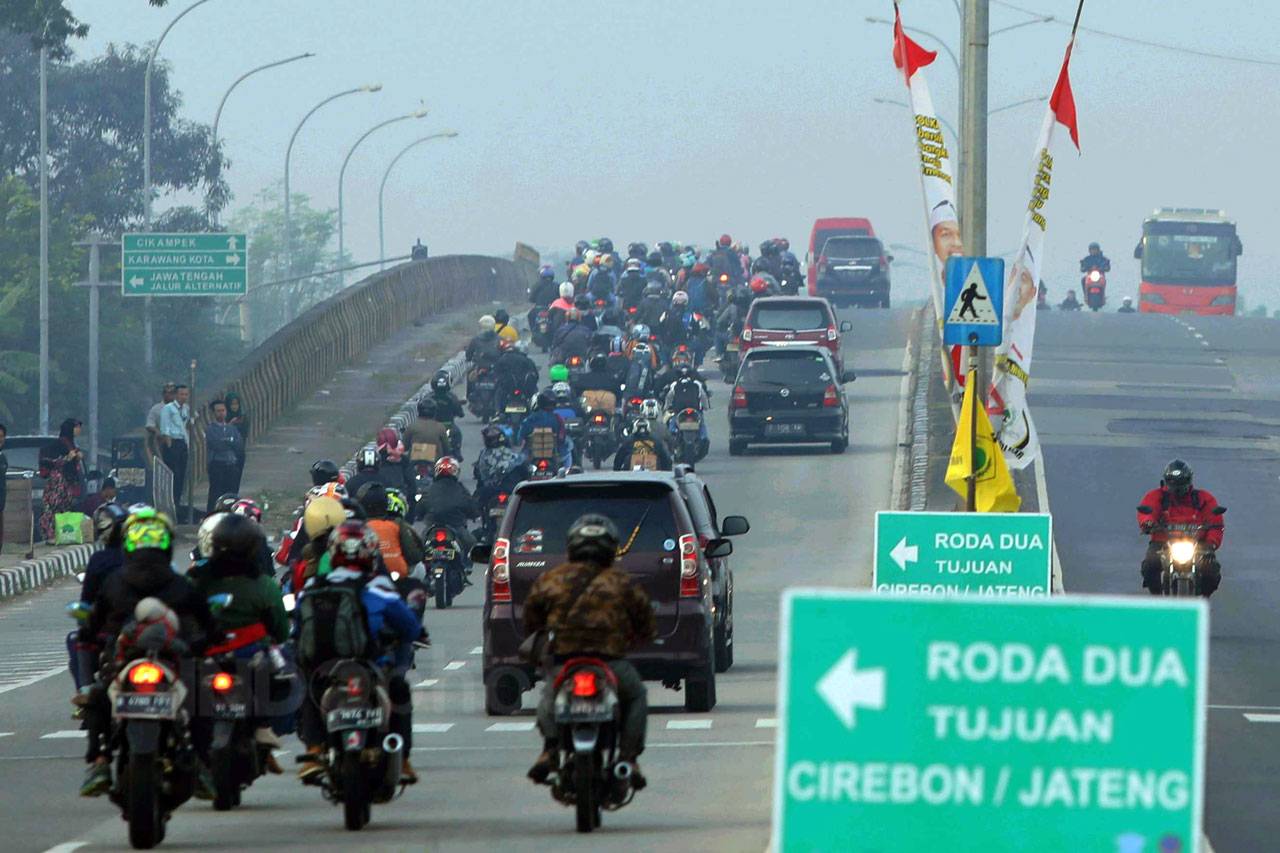 Dengan Muatan Penuh,...
