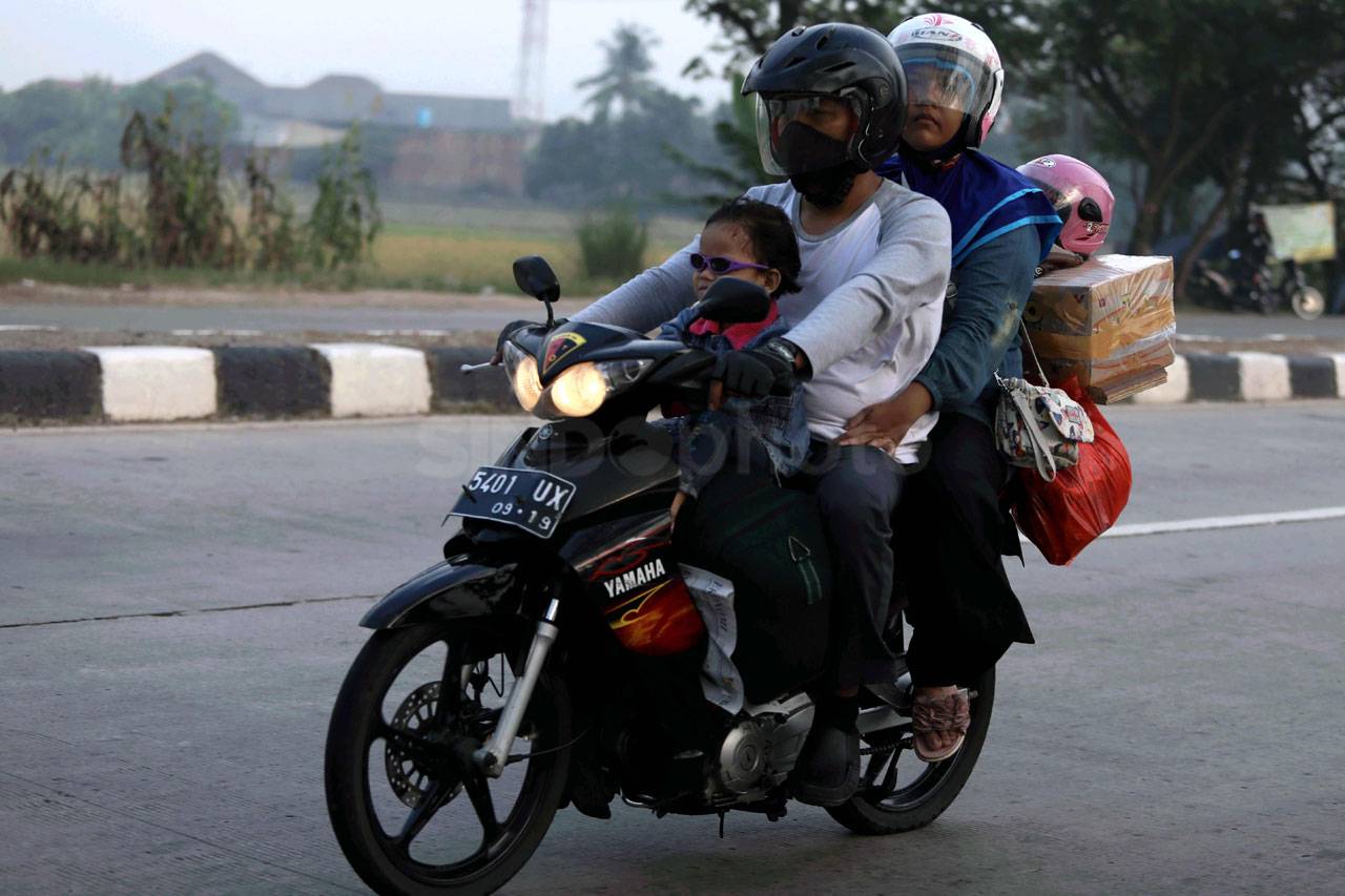 Dengan Muatan Penuh,...