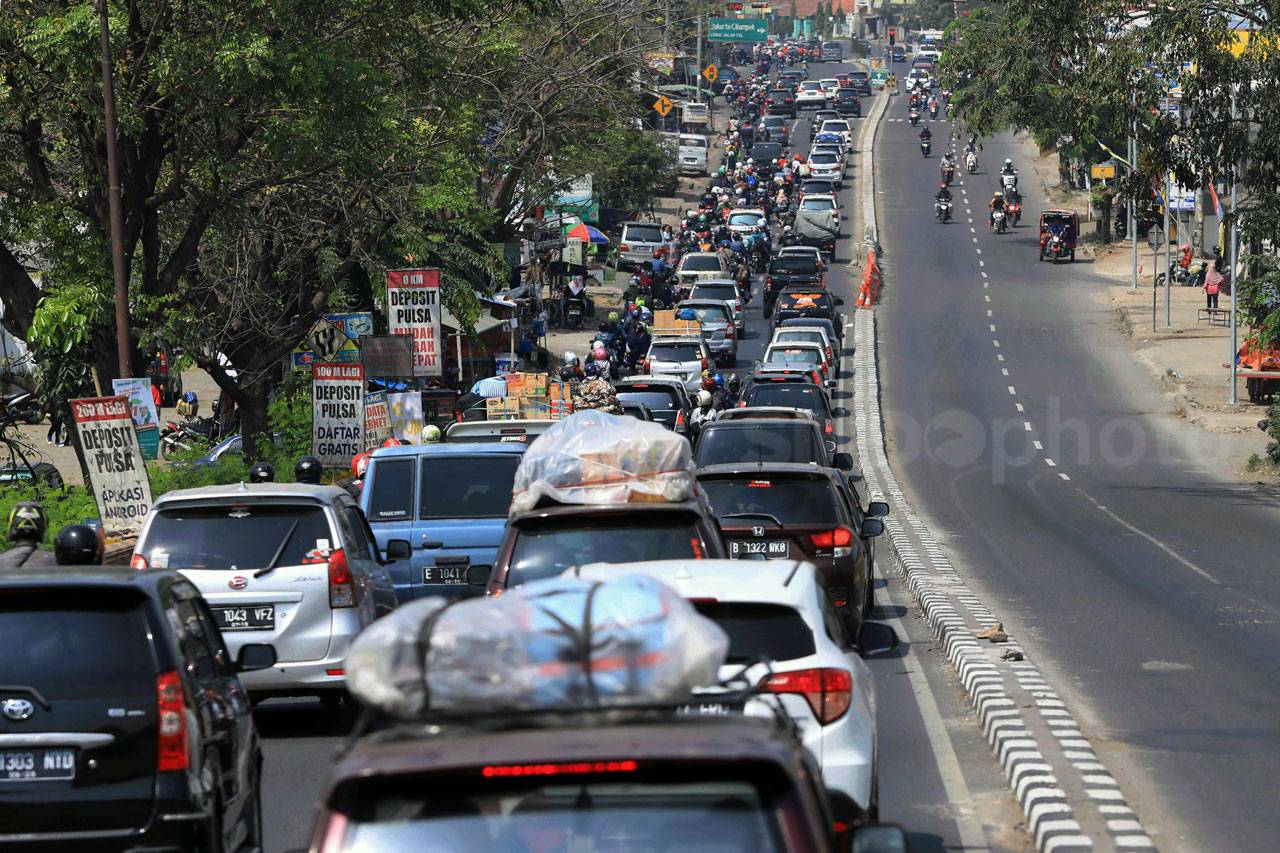 Jalur Non Tol Karawang...