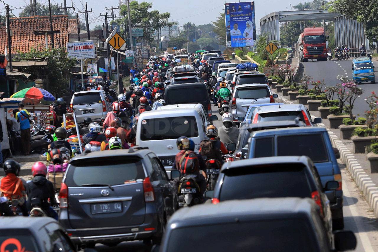 Jalur Non Tol Karawang...