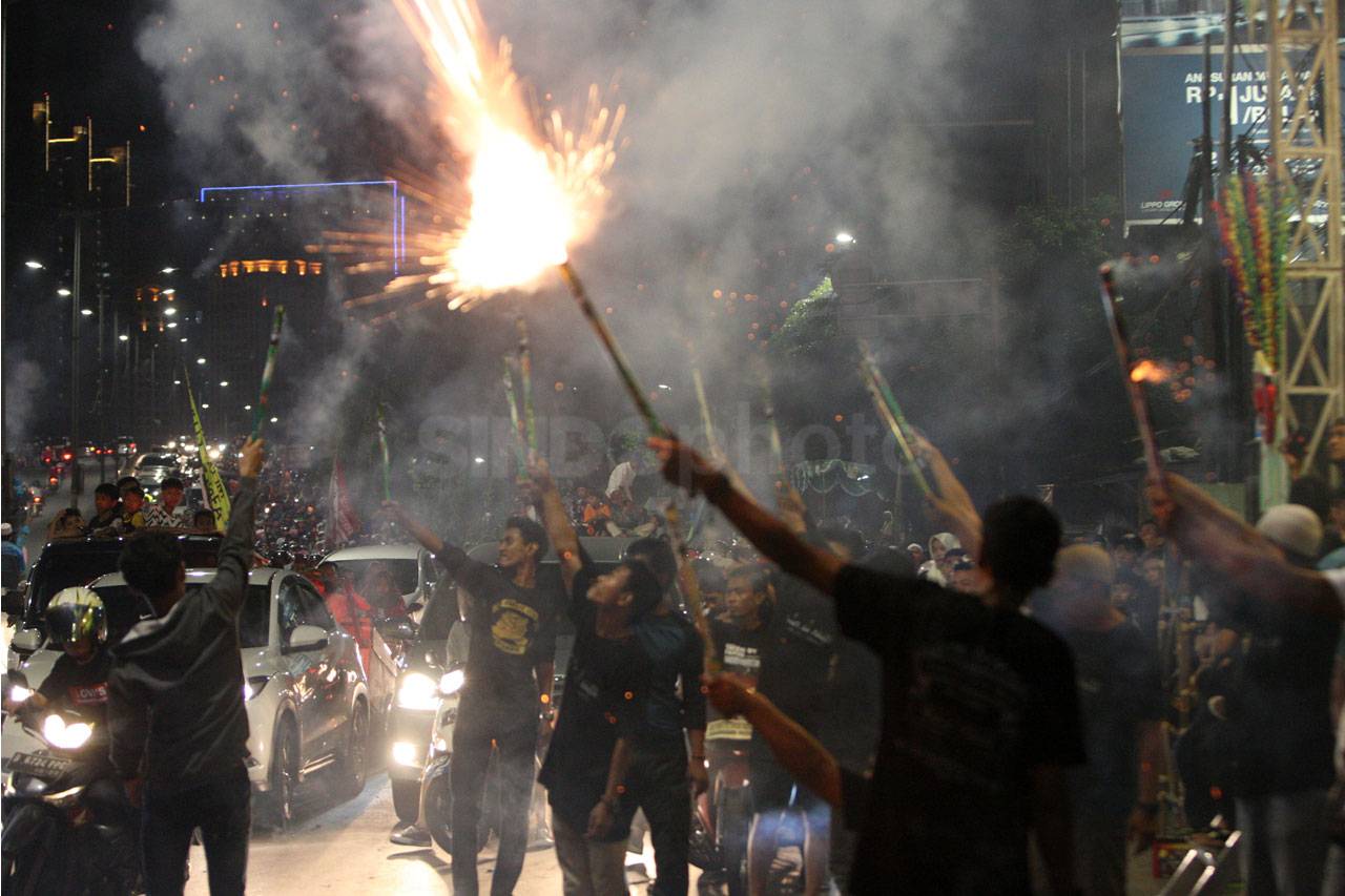Ribuan Warga Jakarta...