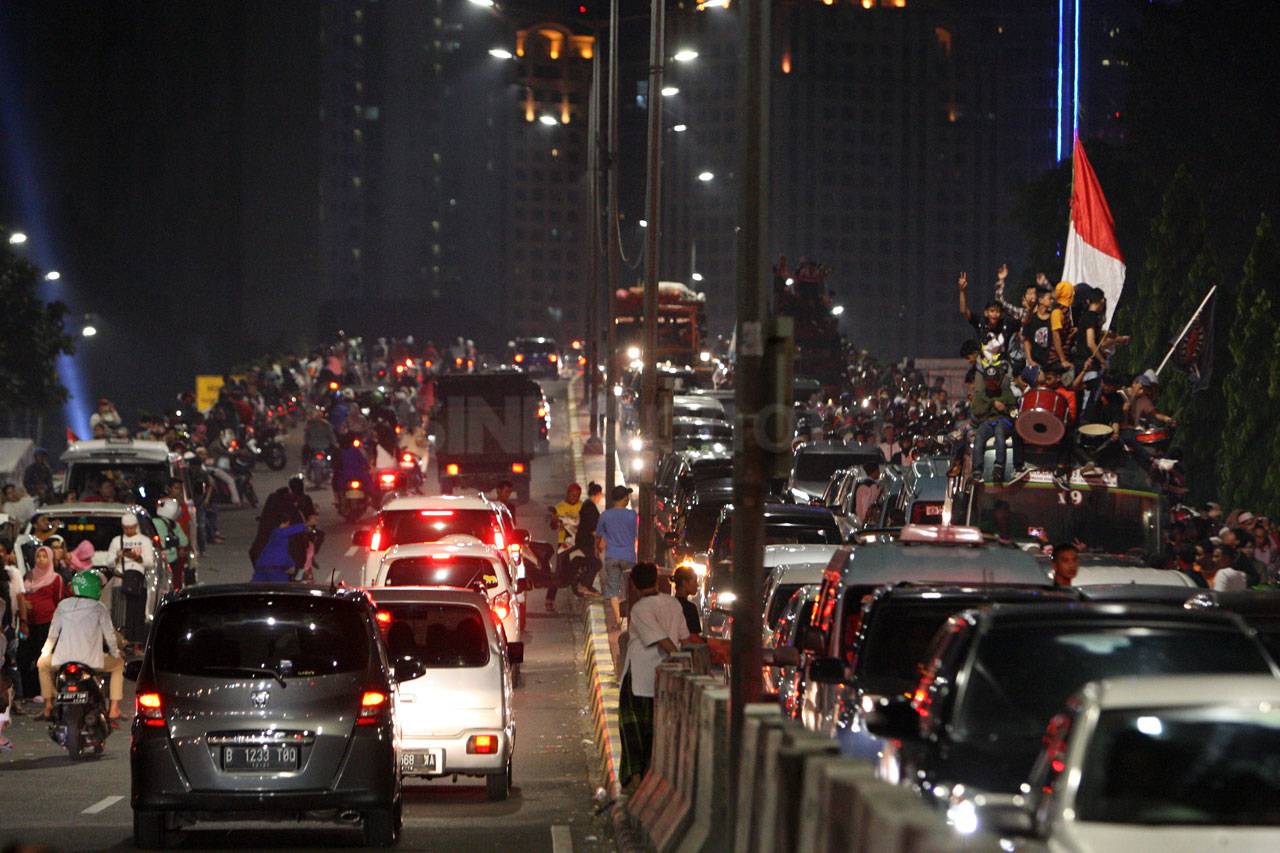 Ribuan Warga Jakarta...