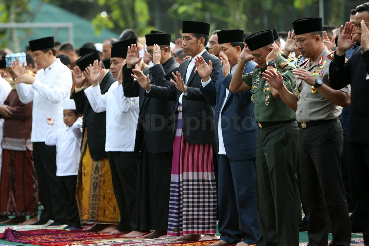 Ditemani Menantu, Presiden...