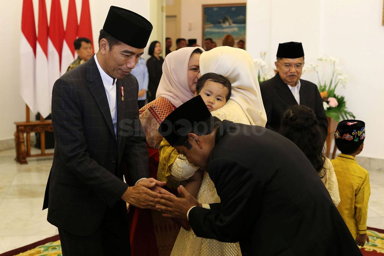 Presiden Jokowi Gelar...