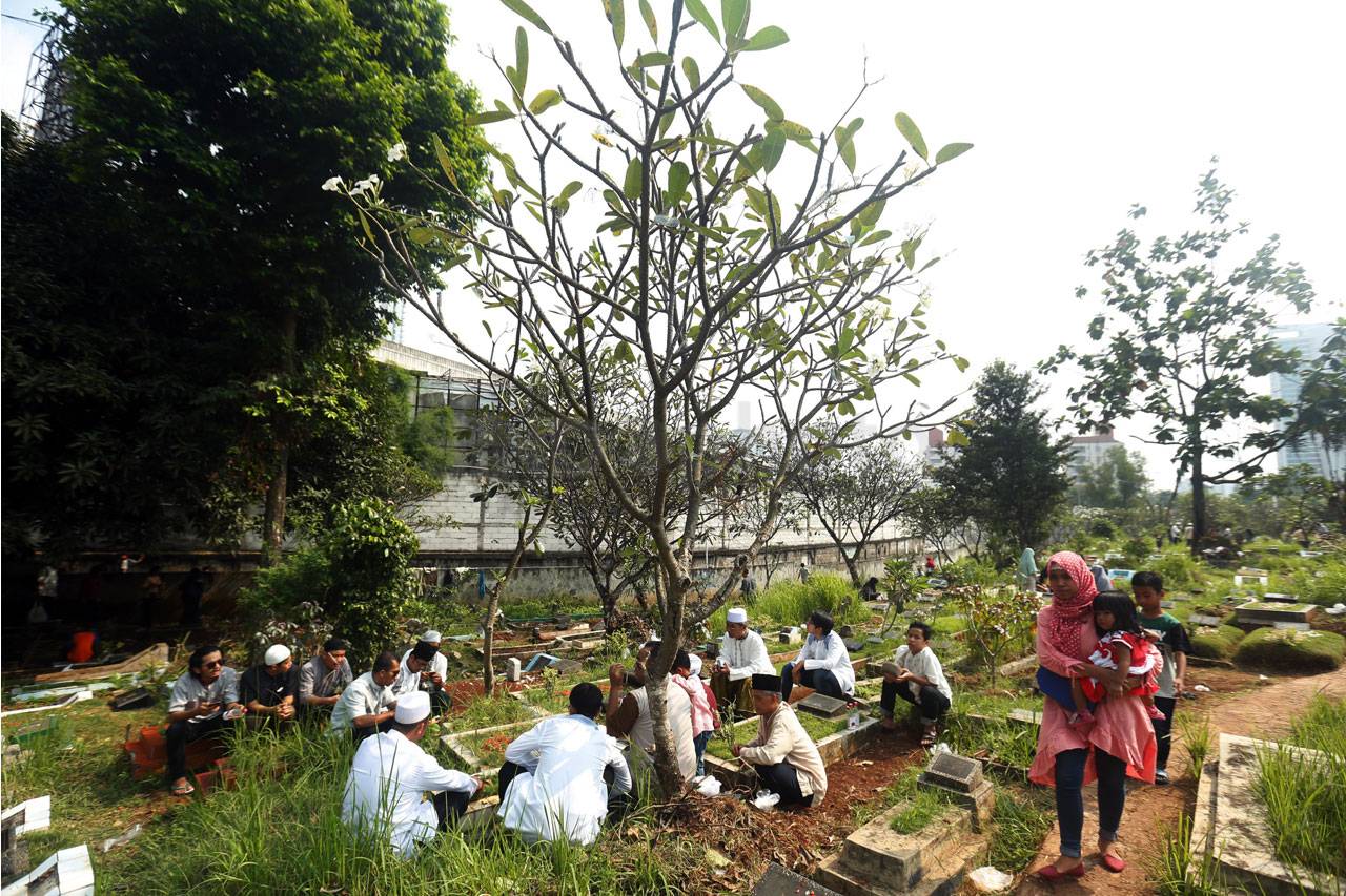 Lebaran Kedua TPU Bunga...