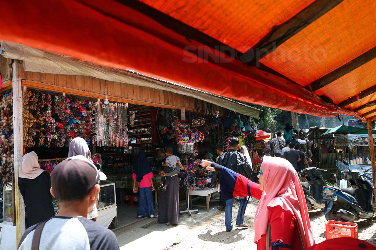 Rekreasi Lebaran di...