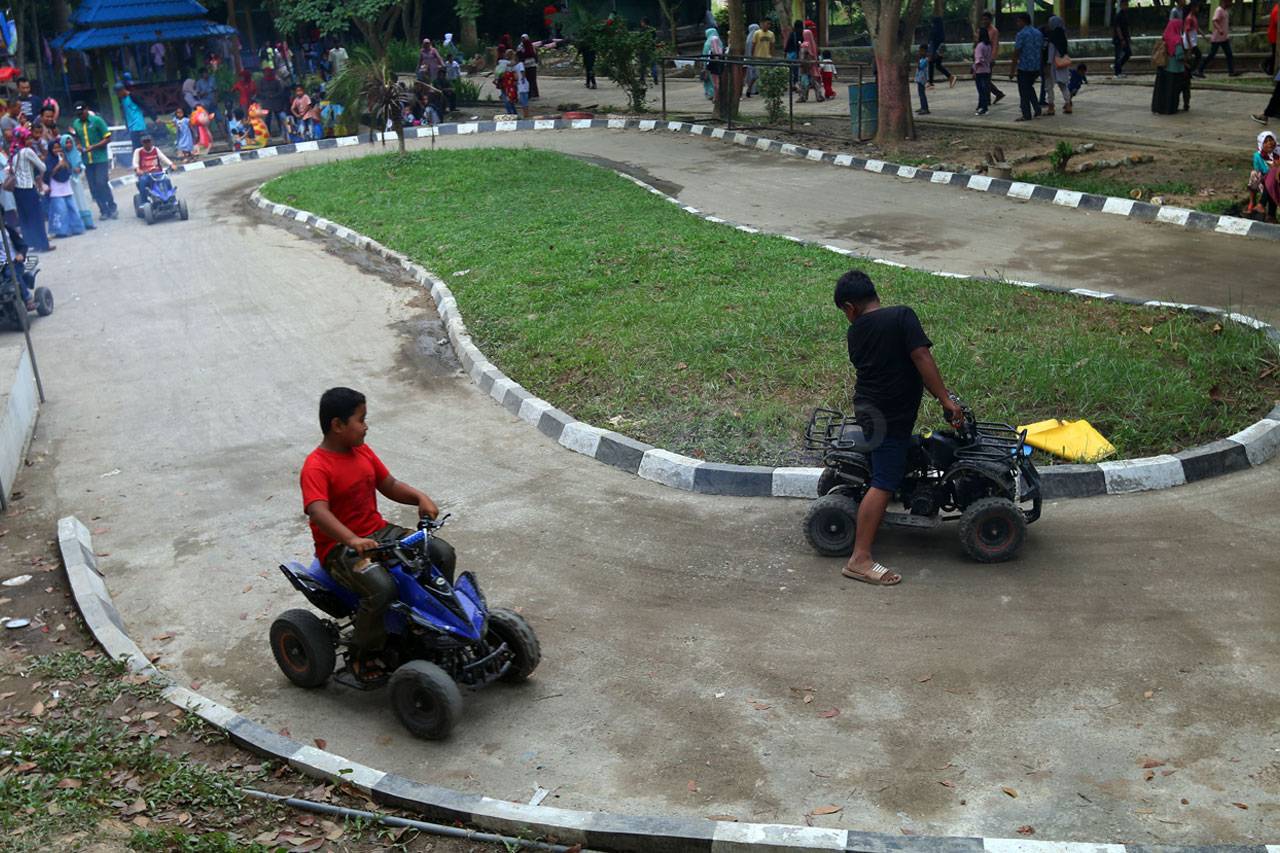 Wisata Air Di Kebun...