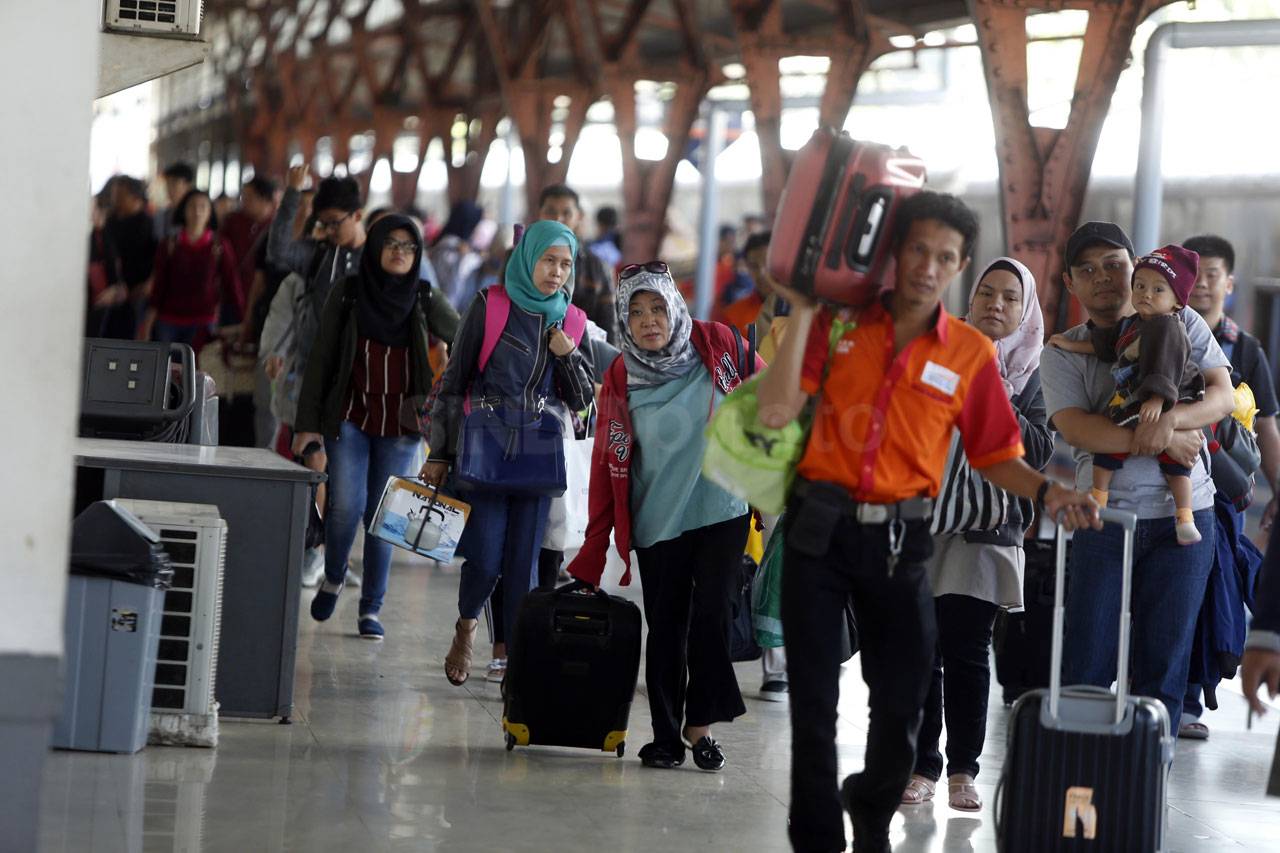 Arus Balik di Stasiun...