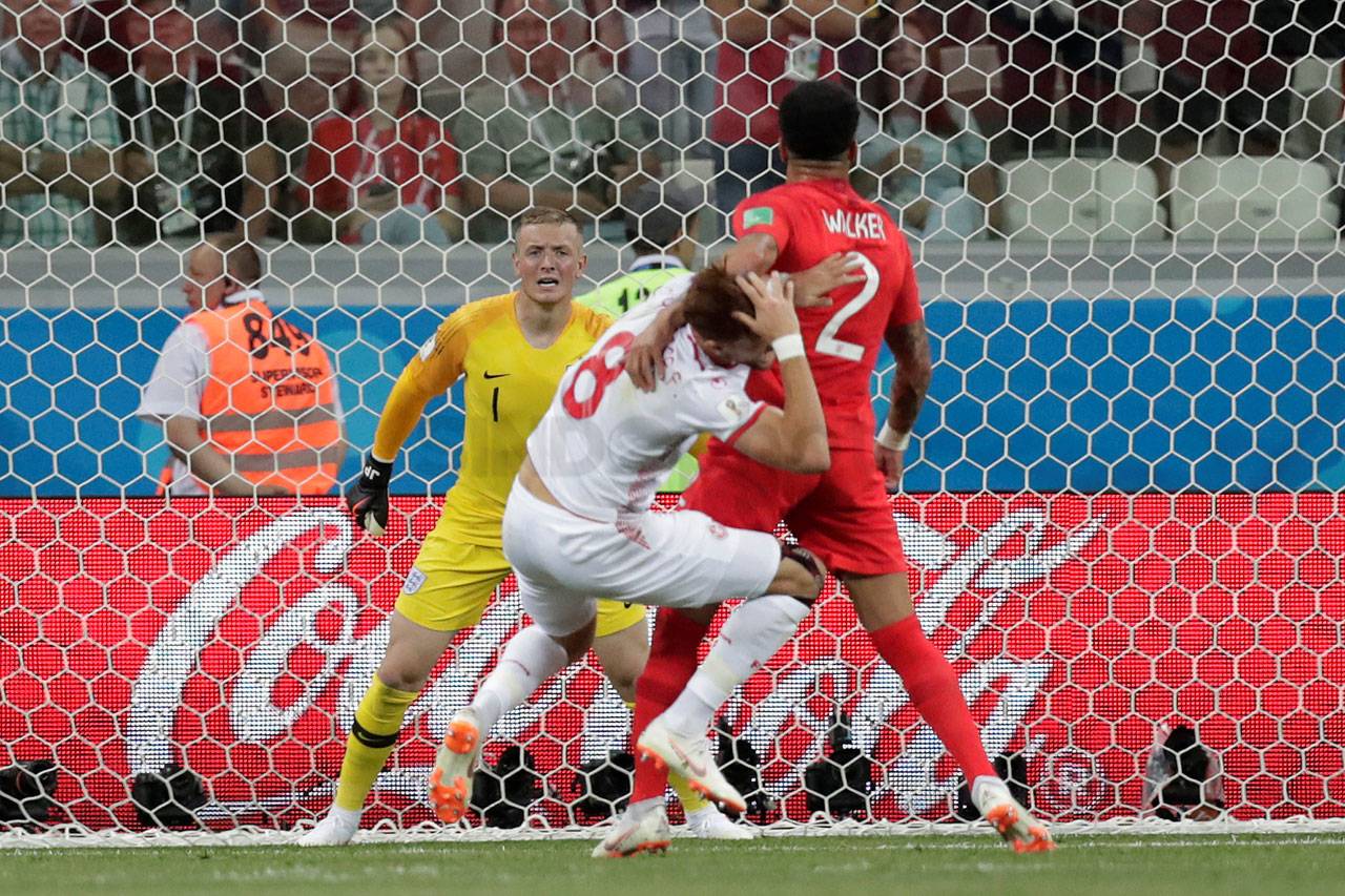 Sundulan Harry Kane...
