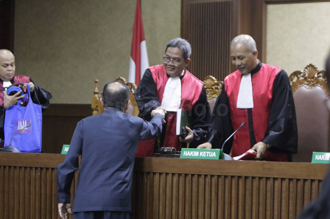 Pledoi Setebal Seribu...