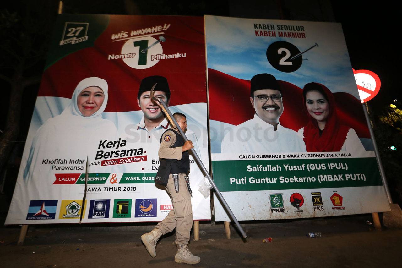 Masa Tenang, Petugas...