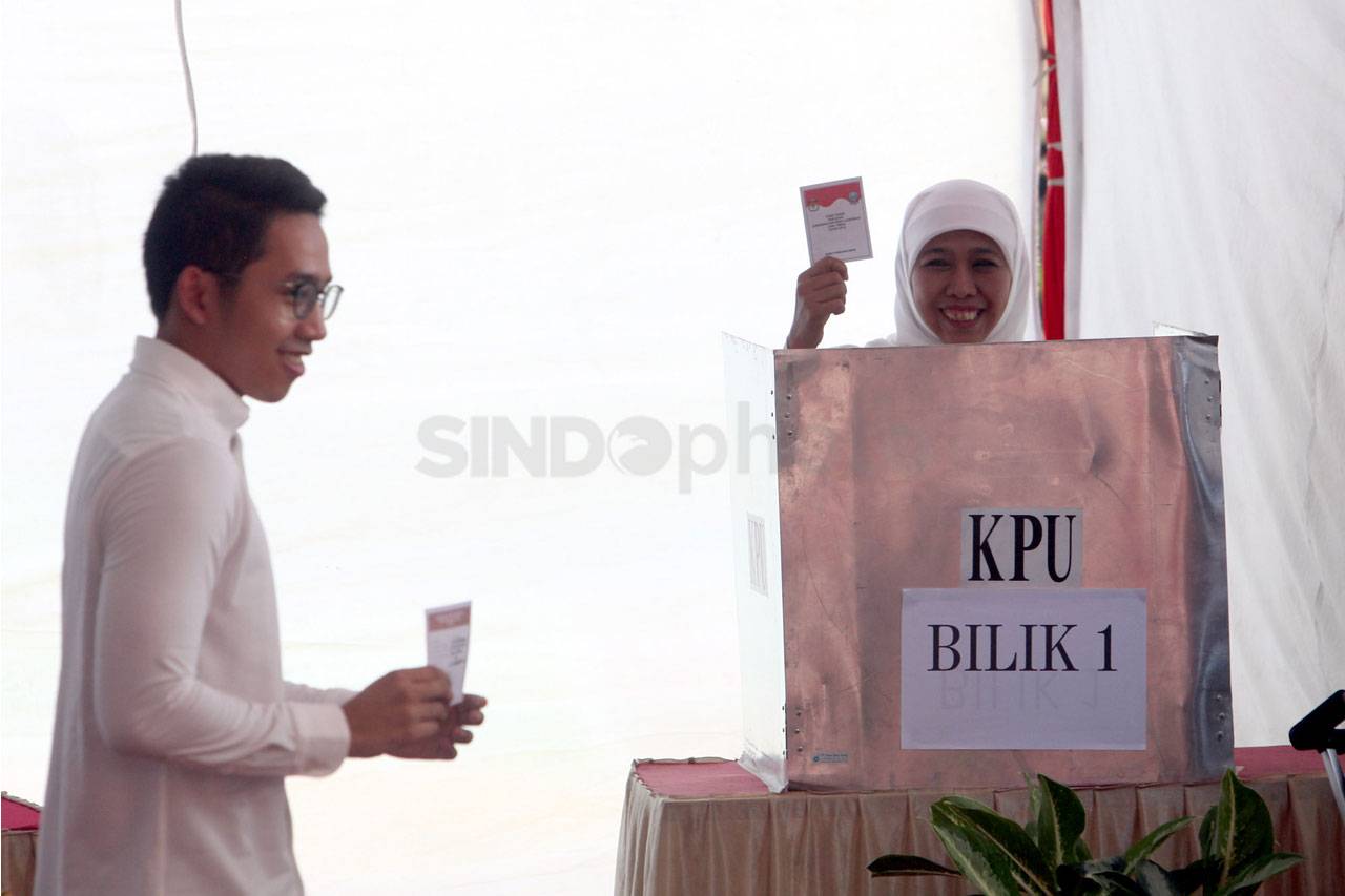 Cagub Khofifah Indar...
