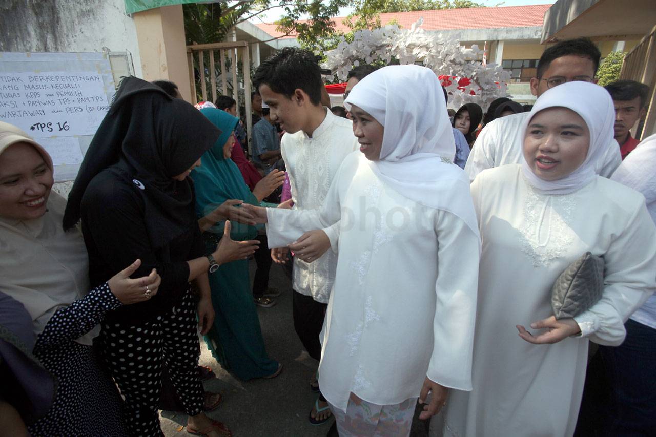 Cagub Khofifah Indar...